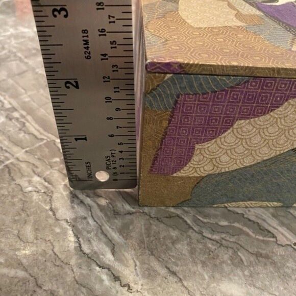 Two Women Boxing Decorative Box  for Keepsakes or Display - Picture 11 of 11